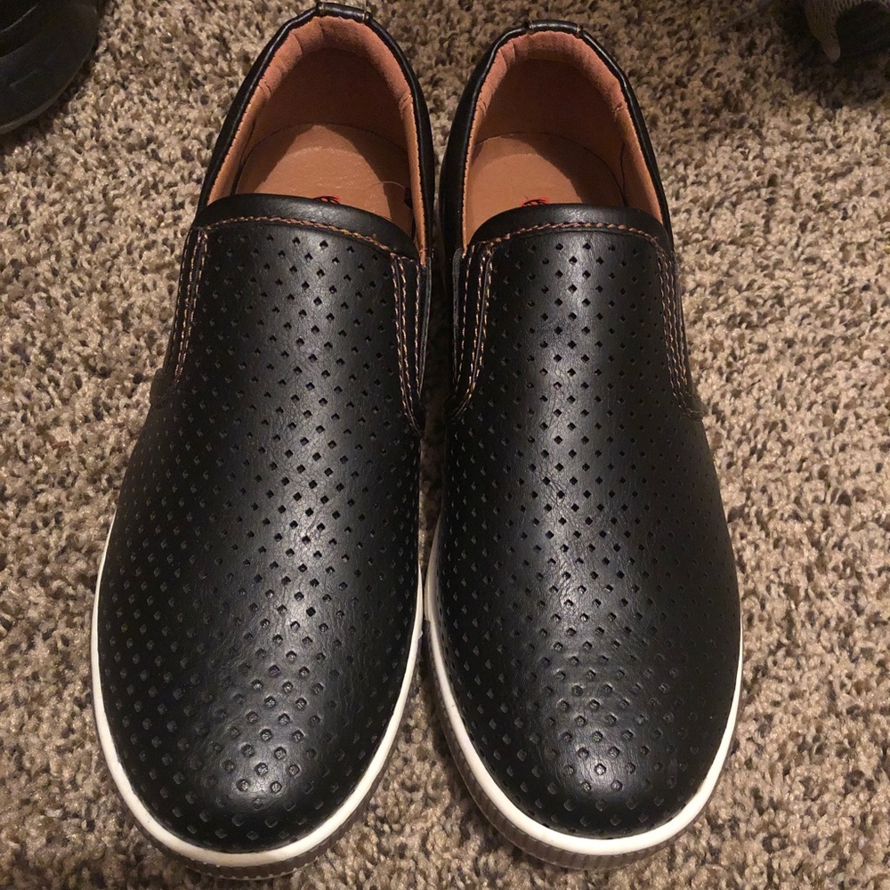 Boys slip on shoes